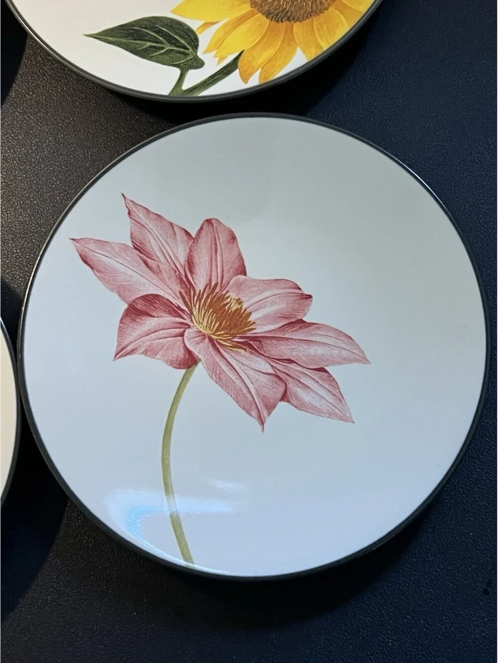 NIB Noritake Colorwave Graphite Appetizer Plates, Set Of 4, 6.25